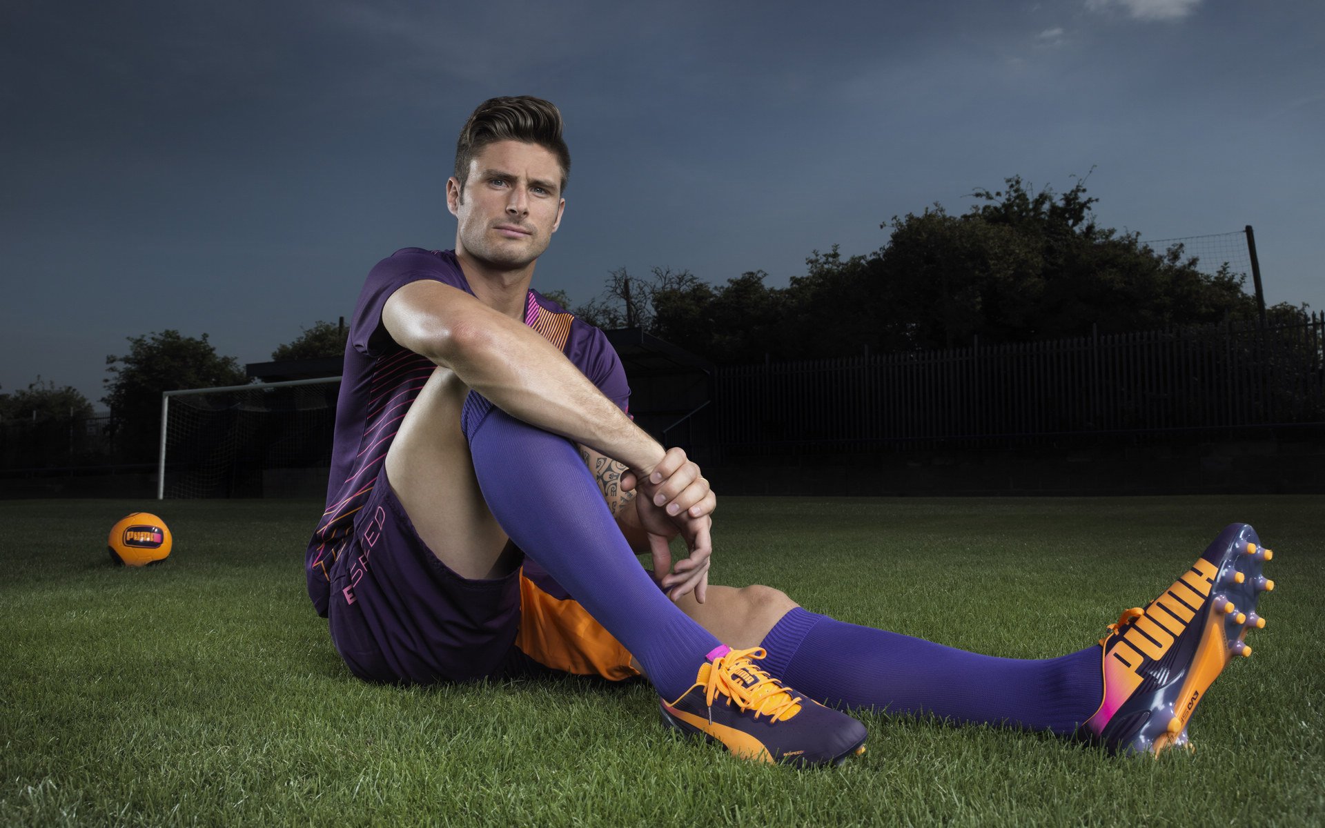 西甲球队全力争夺赛季关键三分